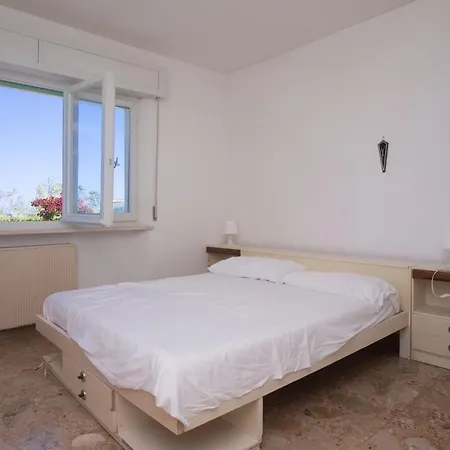 Trilocale Con Giardino A Pochi Passi Dalla *