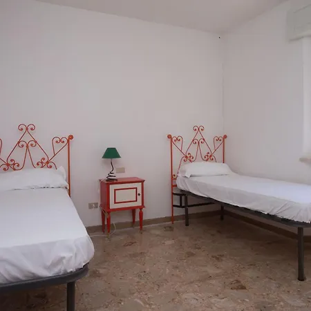 Trilocale Con Giardino A Pochi Passi Dalla * Marcelli