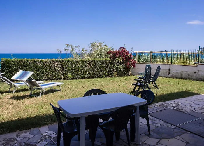 Apartment Trilocale Con Giardino A Pochi Passi Dalla *