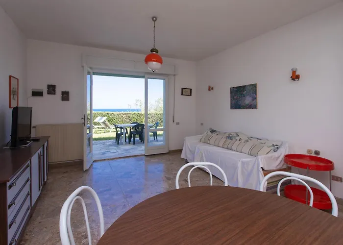 Trilocale Con Giardino A Pochi Passi Dalla Apartment *