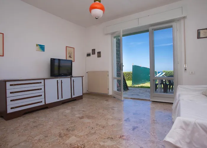 Trilocale Con Giardino A Pochi Passi Dalla Apartment