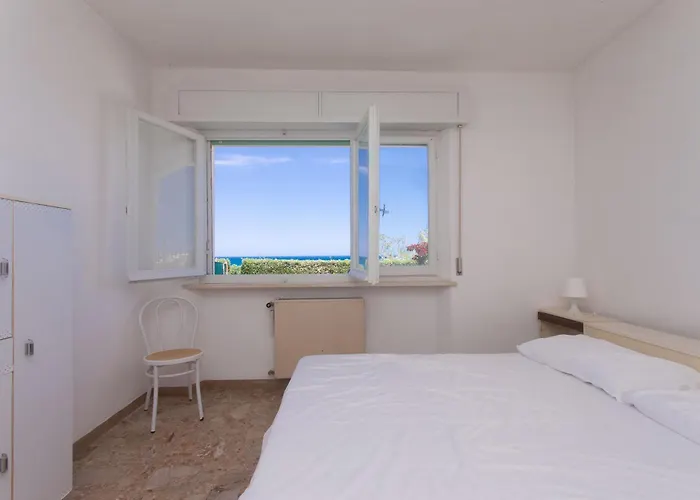 Trilocale Con Giardino A Pochi Passi Dalla *