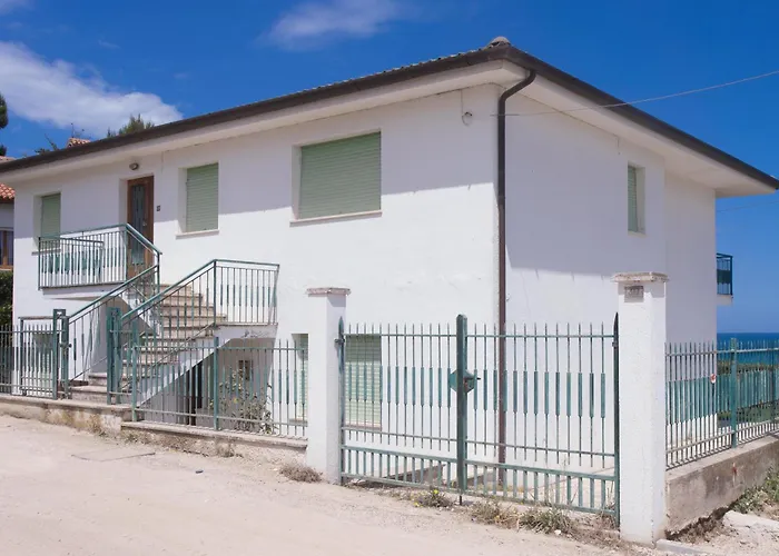 Trilocale Con Giardino A Pochi Passi Dalla Apartment Marcelli